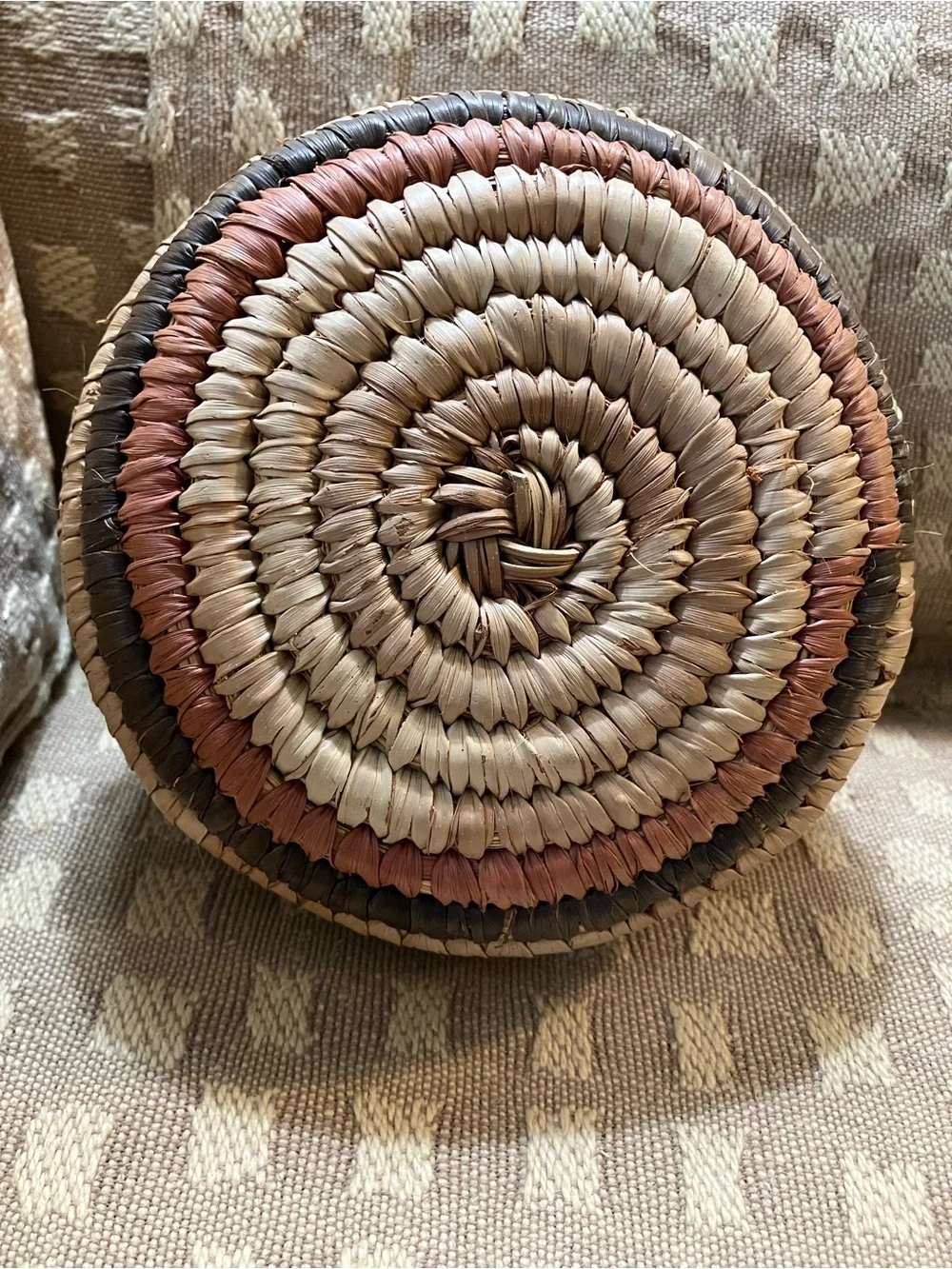 Vintage Mexican hand-woven coiled basket folk art. With lid